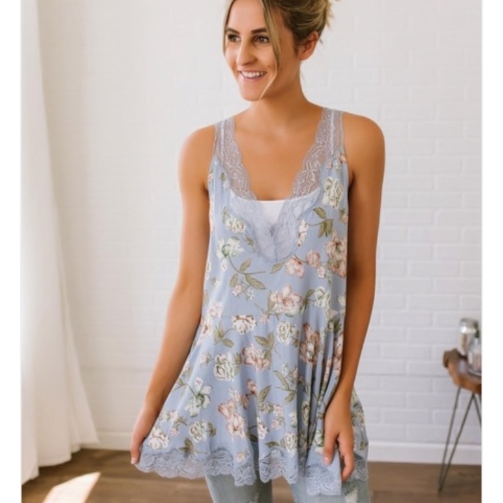 Floral Tunic Size Medium